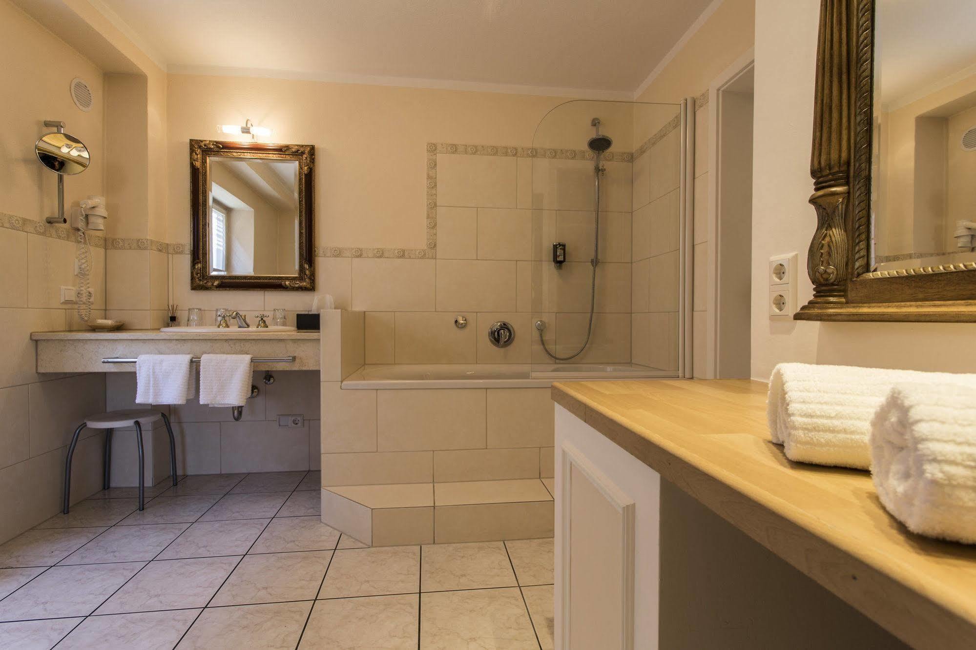 Meiser Altstadt Hotel Dinkelsbühl Εξωτερικό φωτογραφία